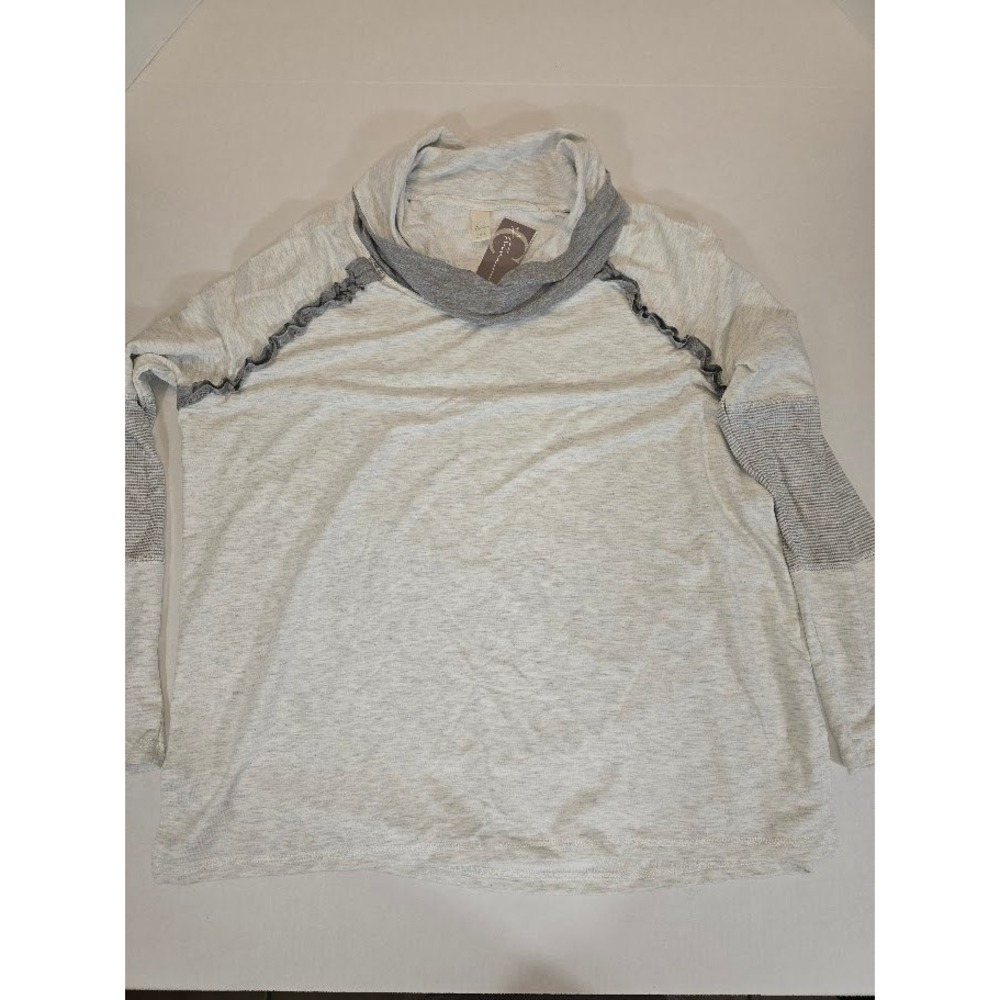 NWT Cato Active Womens Gray and‎ White Cowl Neck Long Sleeve Top Plus Size 18/20